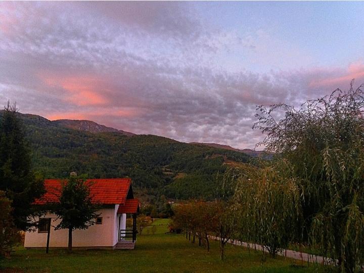 Kosta'S Romantic House Plav Exterior photo